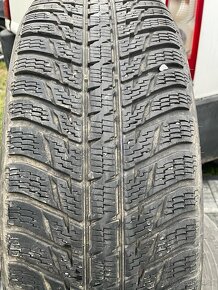 Predam Zimne 225/60 R17 pneumatiky - 3