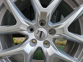 Originálna, špičková zimná sada VOLVO - 5x108 r18+235/60 r18 - 3