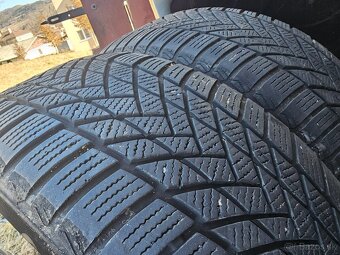 225/50 r17 - 3