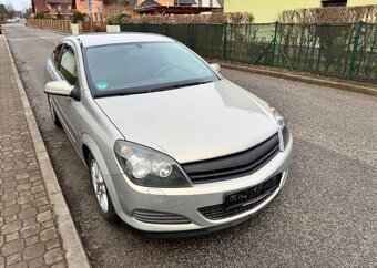 Opel Astra GTC 1,4i pravidel.servis klima benzín manuál - 3