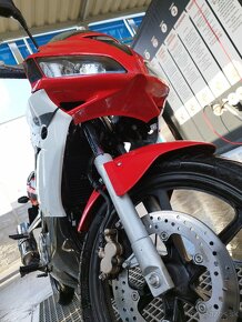 Honda CBR 125 - 3