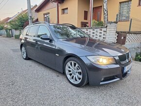 BMW 330xi touring E91 - 3