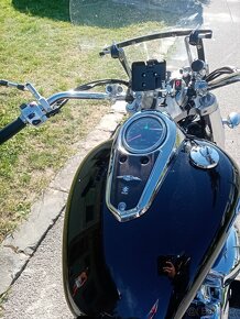 Suzuki INTRUDER C1800R - 3