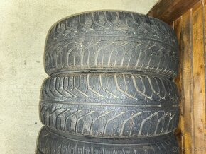 Predám zimné pneu 215/60 R16 - 3