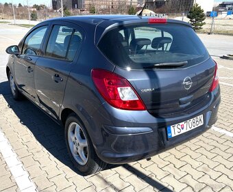 Opel corsa 2010 - 3