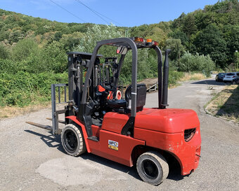 HC Forklift CPCD30, ISUZU diesel, triplex, r. 2011, 4038 mth - 3