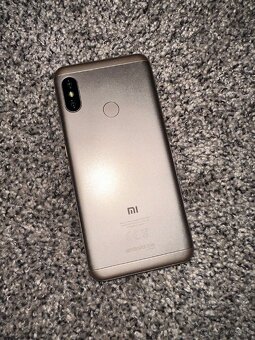 Predám Xiaomi Mi A2 Lite Zlatý 4GB RAM /64GB Dual SIM - 3