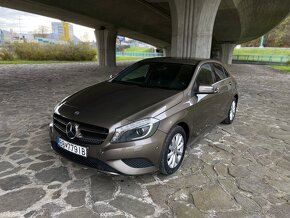 Mercedes A180 A/T - 3