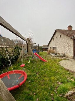 Poschodový dom na predaj s garážou, Trhová Hradská - 3