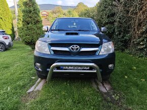 Toyota Hilux 2,5 - 3