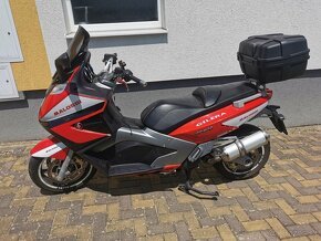 Gilera GP 800 - 3