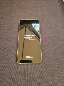 Predám Samsung Galaxy S21 FE 5G - 3