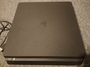 Playstation 4 Slim 500 GB - 3