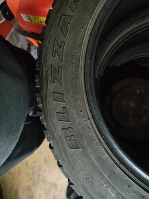 Bridgestone 225/60 r17 - 3