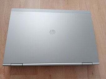 predám ntb HP elitebook 8470p / 4gb ram / Intel core i5 - 3