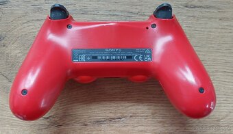 Sony Dualshock ovladac Red - PS4 - 3