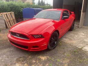 Mustang 2014 3.7 V6 nízky nájazd kilometrov. skvelá kondícia - 3