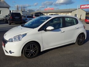 Peugeot 208 - 3