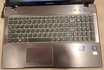 Lenovo IdeaPad Z570 - 3