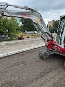 Takeuchi TB260 vybavený 3D niveláciou - 3