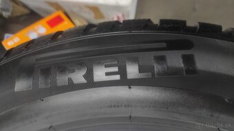 Pirelli 225/60r18 zimné - 3