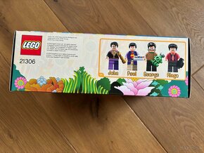 LEGO Ideas 21306 – The Beatles Yellow Submarine - 3