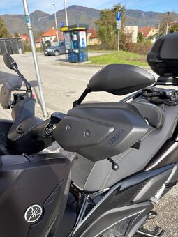 Yamaha X Max TECH Max 300 - 3