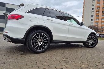 Mercedes-Benz GLC  300d 4Matic A/T virtual cocpit - 3