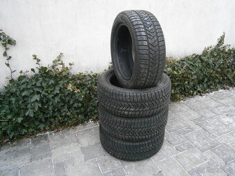 Predám 4x zimné pneu Pirelli SUV SUV 245/50 R18 100H - 3