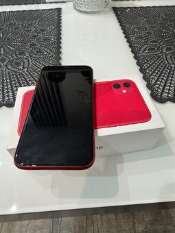 Predám iPhone 11 red - 3