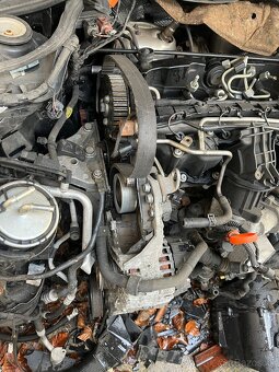 Motor VW 1.6 TDI 66kW CAYB - 3