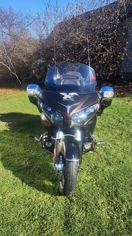 Honda Goldwing GL1800 deluxe - 3