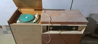 Retro rádio Tesla - 3