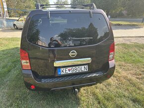 Nissan Pathfinder 3,0D   V6 - 3