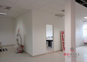 Priestory s plochami 90 m²  v centre Trnavy vhodné na na kan - 3