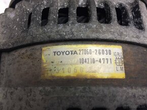 Predám alternátor Toyota RAV4 2.2 27060-26030 104210-4771 - 3