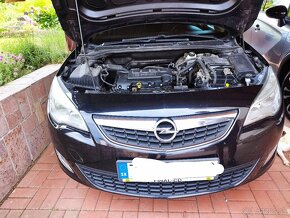 Opel Astra 1,4,  2010,  74kw, 1.majiteľ - 3