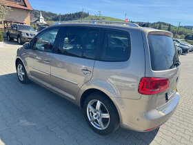 Volkswagen Touran 2.0 TDI Premium Highline DSG - 3