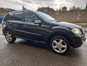 Predám Mercedes-Benz ML 320 CDI.orig.bez vzduchov.podvozku - 3