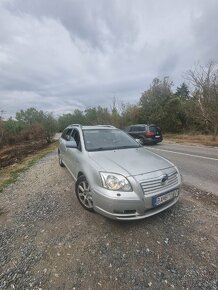 Toyota Avensis T25 2.0 85kW - 3