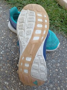 Tenisky Adidas, velkost 32 za 3€ - 3