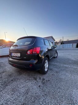 Nissan Qashqai 1.5 Dci 78kw Panoráma/ GPS / koza - 3