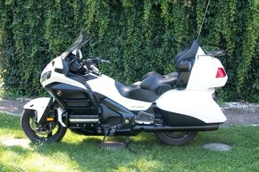 Homda Goldwing GL1800 - 3