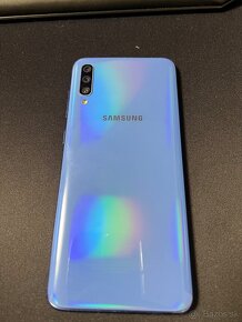 samsung  A70 6 gb ram 128 gb - 3