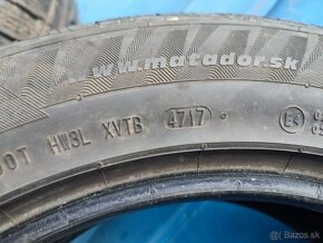 2x zimné pneu 235/55r18 Rok 47/17 Cena spolu 30eur - 3