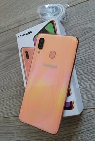 Samsung Galaxy A40 - 3