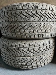 Vredstein zimné 255/35 r19 - 3