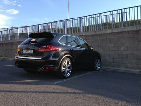 Porsche Cayenne - 3