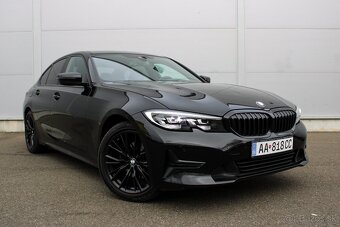 BMW Rad 3 320d 140kw, All Black, kamera, Adaptívny podvozok - 3