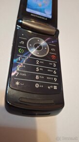 Motorola V8 - 3